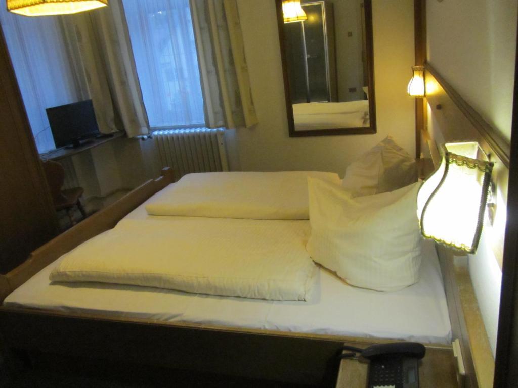 Zum Ochsen Hotel Stadtbergen Værelse billede